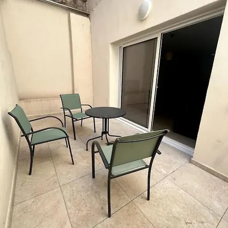 Le Spacieux Et Sa Terrasse * Vichy